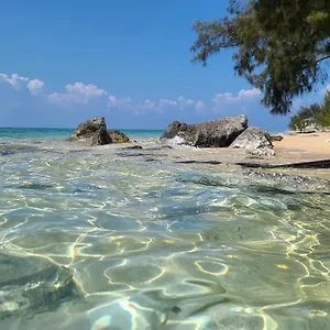 https://coral-harbour-beach-house-and-villas.comcaribbean.com